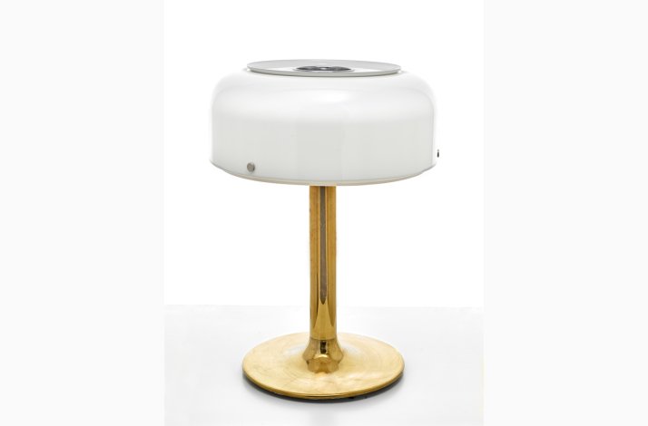 Knubling bordlampe i messing