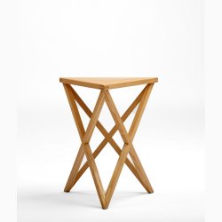 Trekantet taburet i ask